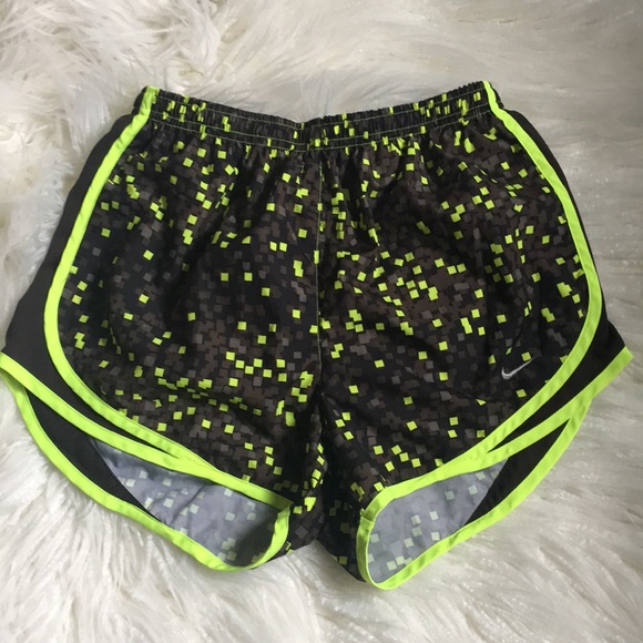 Nike shorts - Picture 5 of 9